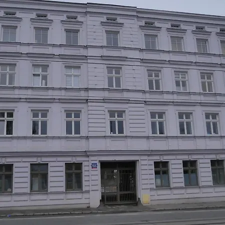 White Centre Apartament *