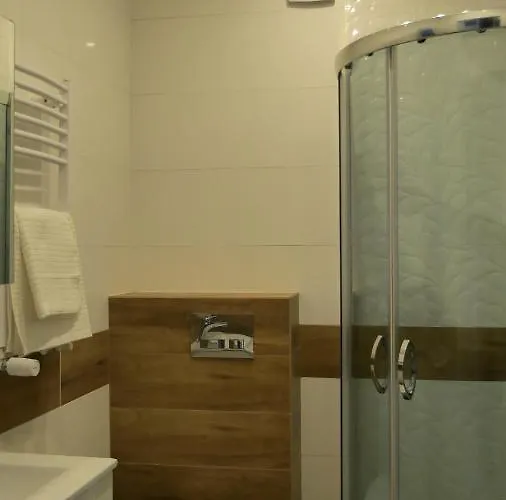 White Centre * وودج